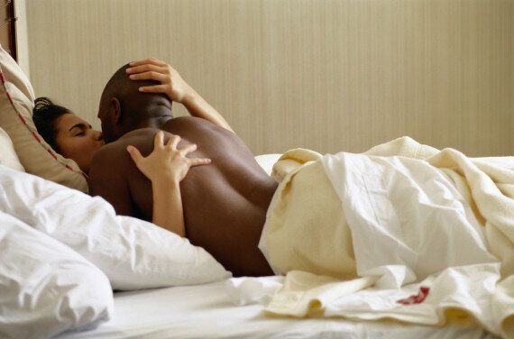 7 seksa pozas, kurās patērēsi visvairāk kaloriju