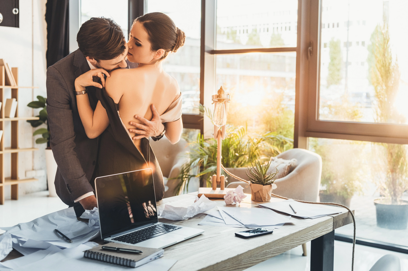 Sex on the table – how to do it right?